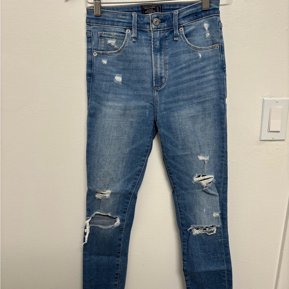 Abercrombie & Fitch Blue Distressed High Rise Women Jeans